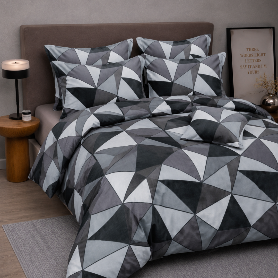 Triangles Bedset(طقم ملاحف)